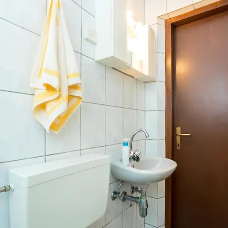 Fuer 3 Personen Ca 35 Qm In Njivice, Kvarner Bucht Krk *