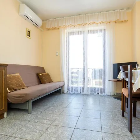 Fuer 3 Personen Ca 35 Qm In Njivice, Kvarner Bucht Krk *